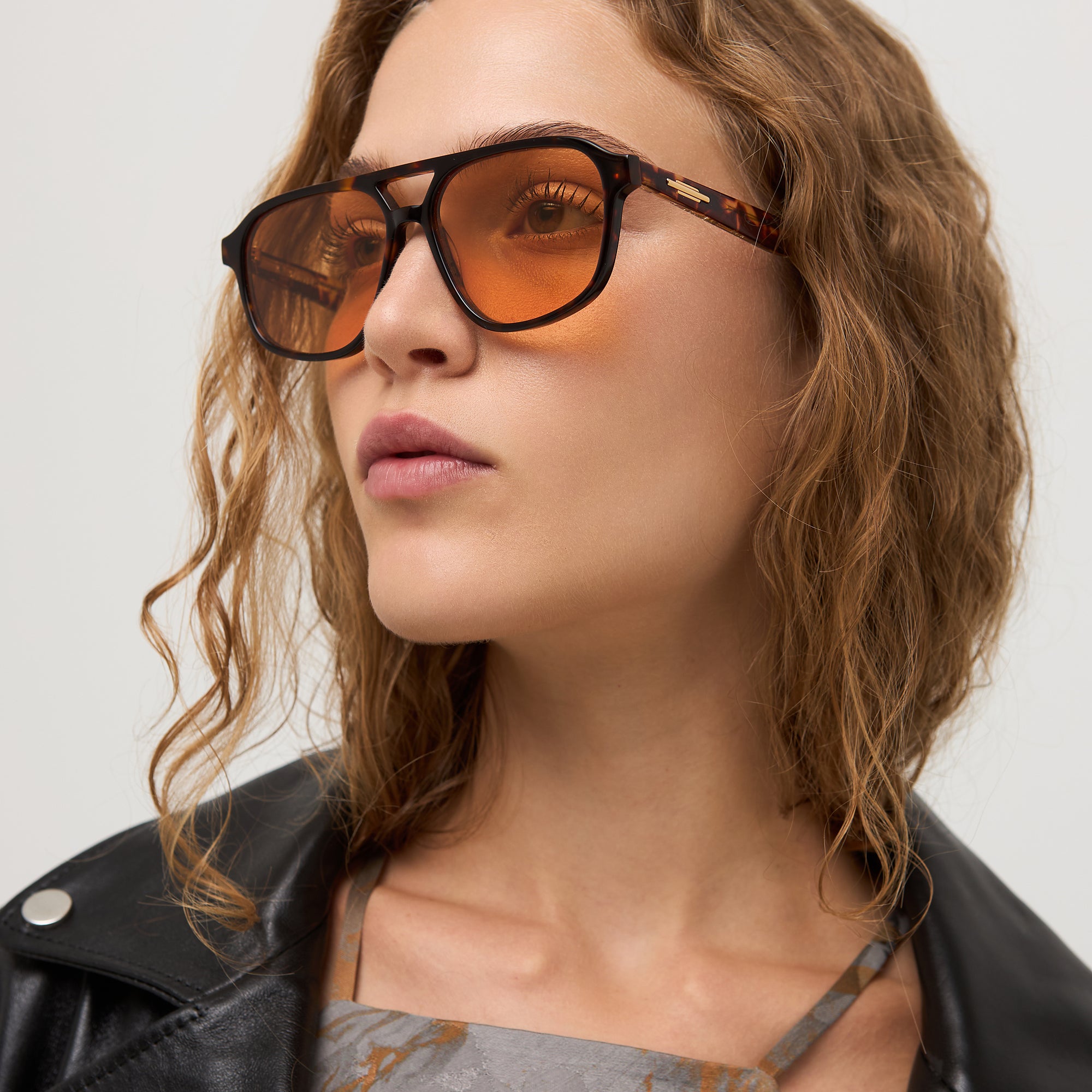 Waxy - Tortoise - 34 Dark Orange