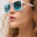 Waxy - White / Ocean Blue